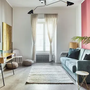 https://clausim-domus-new-brightful-flat-next-to-the-vatican.it-romehotels.com