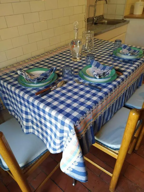 Appartamento Il canto dei galli Monte Colombo Italia
